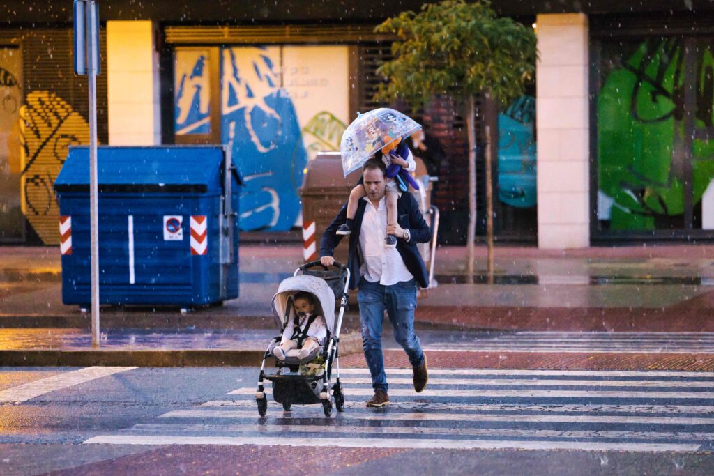 Foto de Logroño Bajo la   Lluvia: Capturas      Fotográficas   Recientes% en Noticias Locales %