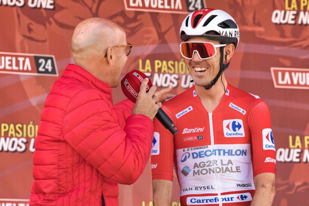 Foto de La Vuelta a España 2024: Fotografías Exclusivas de la Salida de la 19ª Etapa en Logroño% en Deportes %
