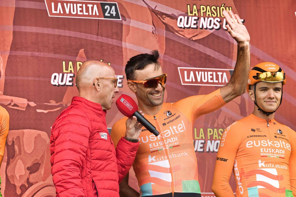 Foto de La Vuelta a España 2024: Fotografías Exclusivas de la Salida de la 19ª Etapa en Logroño% en Deportes %