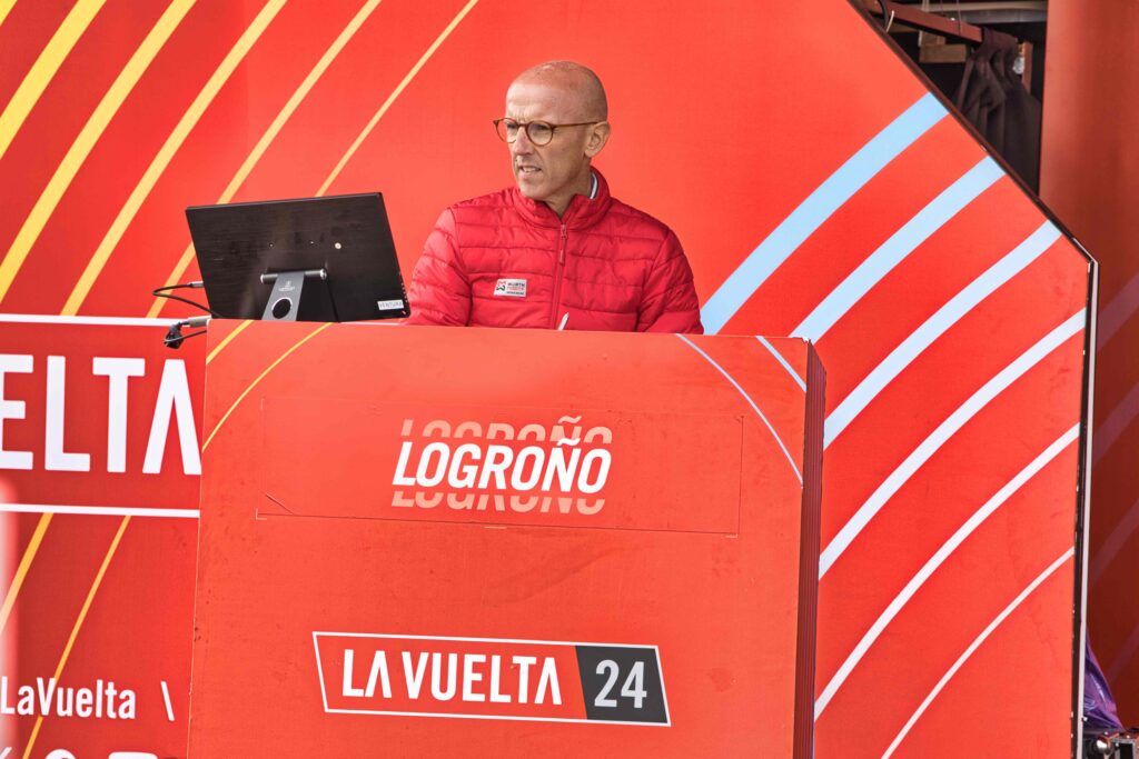 Foto de La Vuelta a España 2024: Fotografías Exclusivas de la Salida de la 19ª Etapa en Logroño% en Deportes %