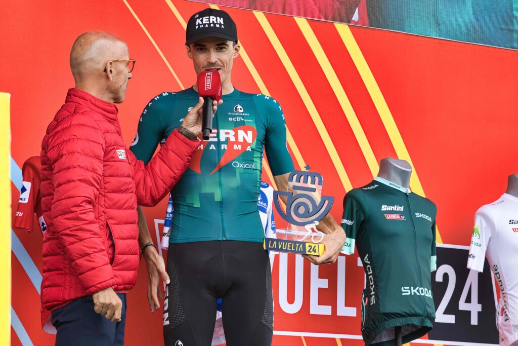 Foto de La Vuelta a España 2024: Fotografías Exclusivas de la Salida de la 19ª Etapa en Logroño% en Deportes %